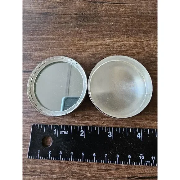 Vintage Hand Painted Tin Trinket Box Compact W Mirror Inside Cat Kitten Flowers - Picture 3 of 4